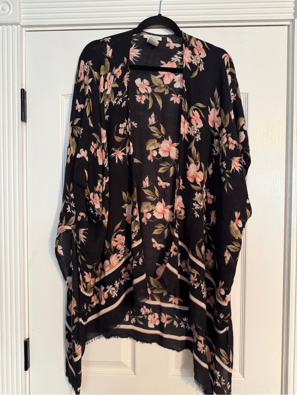 American Eagle Outfitters Black Jeans Tag Detail
